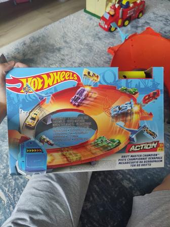 hot wheels хот вилс машинки трасса дрифт