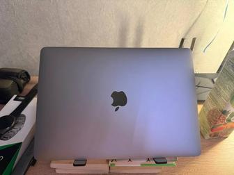Продам Macbook air ml 256
