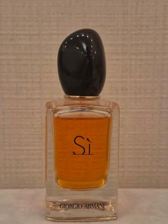 Продам духи GIORGIO ARMANI Si