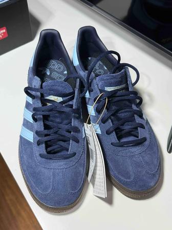 Кроссовки Adidas Spezial EU 42