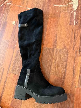 Замшевые сапоги