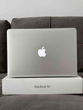 Продам MacBook Air 2015 года