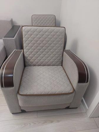 2 кресла в идеальном состоянии