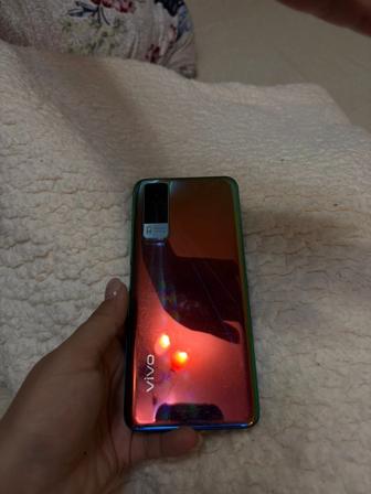 Продам телефон VIVO Y53s 128 ГБ