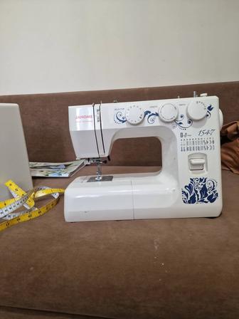 Швейная машина продам