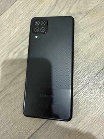 Смартфон Samsung Galaxy A12
