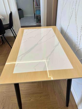 Продам кухонный стол. Длинна 120 см., ширина 70 см., высота 75 см.,