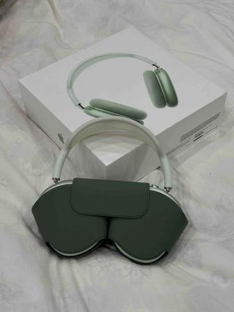 Продаю AirPods Max