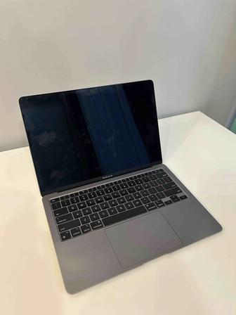 Продам б/у Macbook Air M1 2020