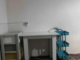 Стол кухонный