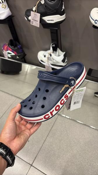 Crocs X