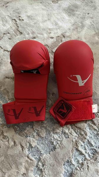 Продам принадлежности для каратэ