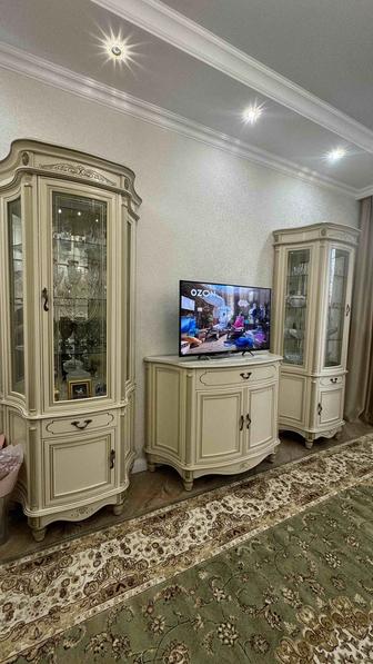 Продам мебельный комплект для гостиной и прихожей сервант