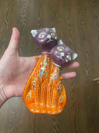 Продам статуэтку Котики