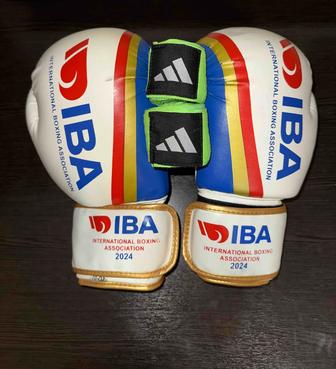 Перчатки IBA 2024