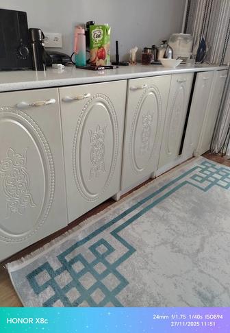 Шкаф кухонный