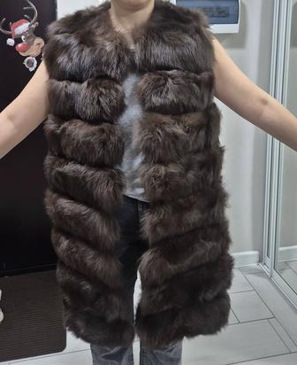 Продам жилетку меховую