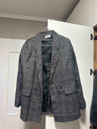 Продам пиджак серый