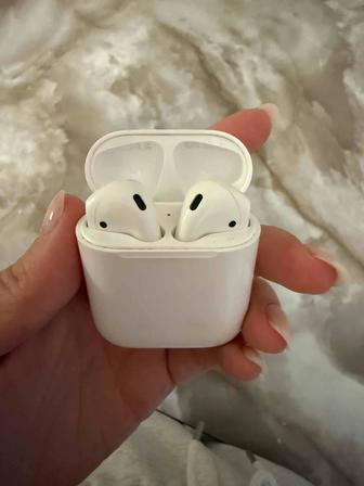 Apple AirPods 1-го поколения (Оригинал)