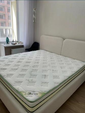 Кровать и матрас