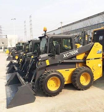 Услуги погрузчика минипогрузчика bobcat/бобкэт с ковшом и щеткой.