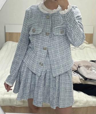 Продам твидовую двойку