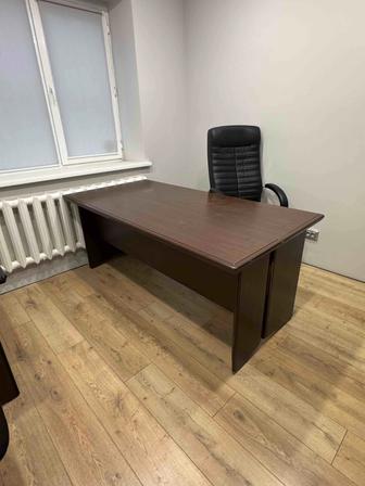 Офисная мебель. Столы, шкафы, тумбы