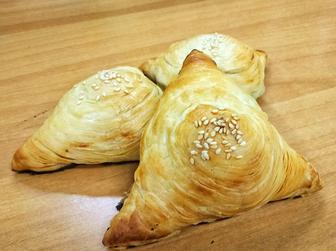 Самса слоеная замороженная