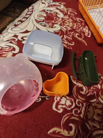 Продам клетку для хомяков