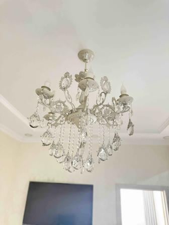 Продам люстра