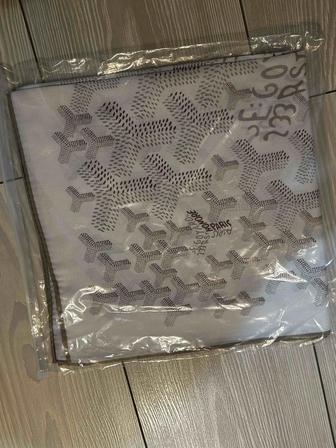 Платок Goyard