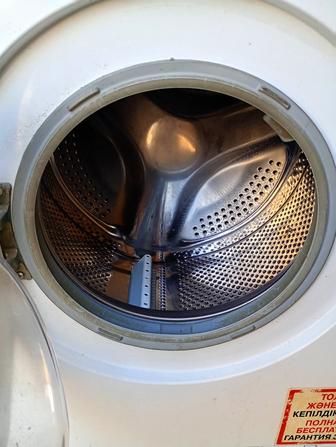 Продам стиральную машинку.
