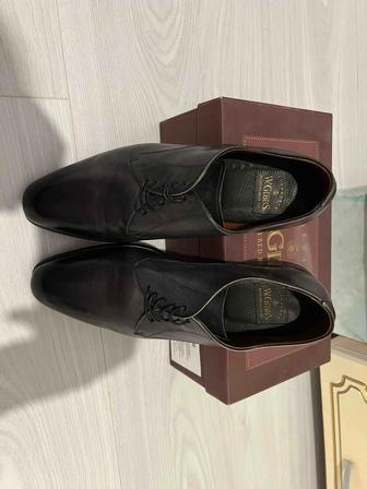 Продам дерби из 100% натуральной кожи ручного пошива Итальянского бренда