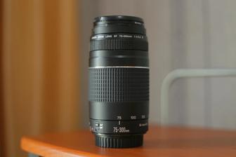 Объектив Canon EF 75-300mm f/4.0-5.6 III