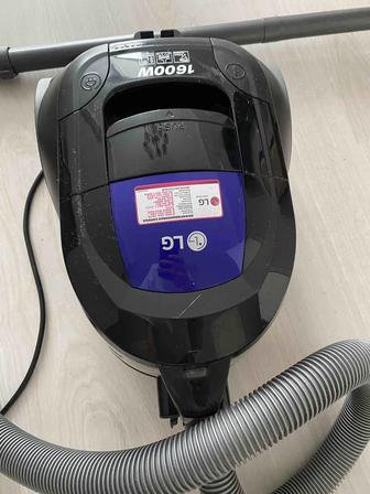 Продам пылесос LG