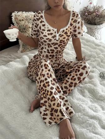 Продается пижама 3 500 тг