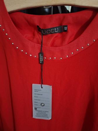 Красное платье