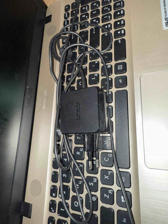 Продам ноутбук ASUS в хорошем состоянии