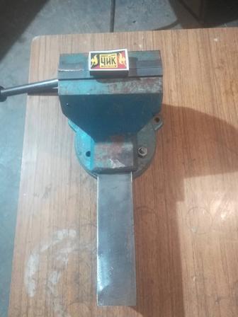 Тиски поворотные, слесарные, ширина губок 150мм