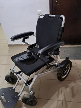 Продам электрическую инвалидную коляску