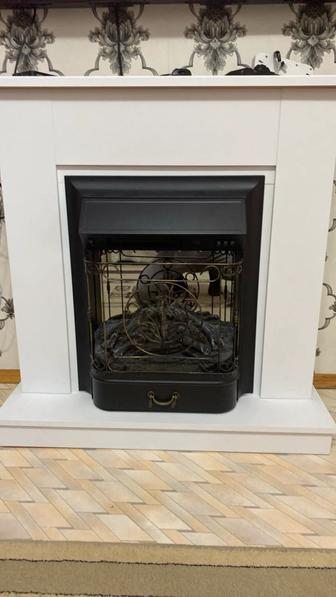 Продам камин электрический с порталом Real Flame