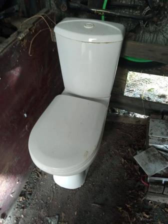 Унитаз в хорошем состоянии