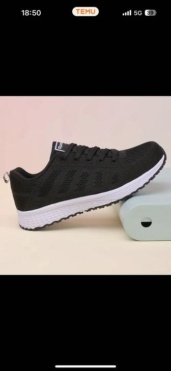 Кроссовка новый