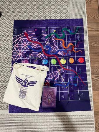 Поля игры Лила с карточками