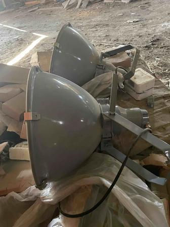 Продам светильник