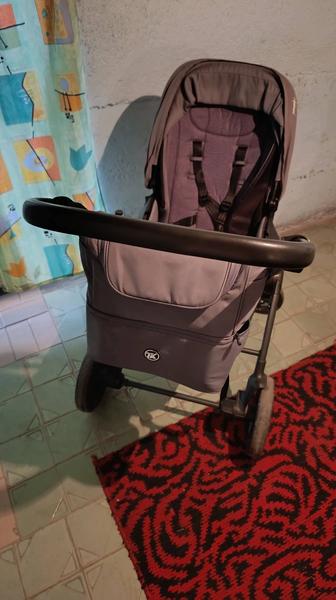 Продам детскую коляску