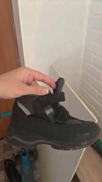 Сапоги детские отдам бесплатно