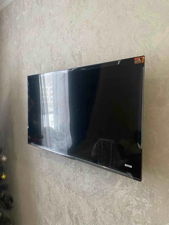 Продам телевизор TCL 50P635 127 см черный