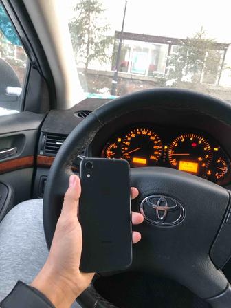 Продам Айфон хр 128gb