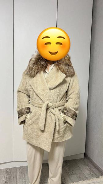 Продаю Альпаку в отличном состоянии Турция размер 46-48